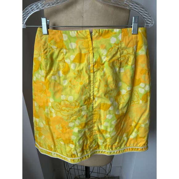 Vintage 70s Lilly Pulitzer Yellow Floral Skirt with Braid waist 27" - Picture 6 of 7
